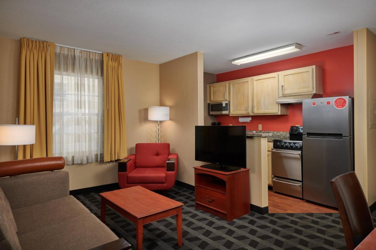 Mainstay Suites Tampa Moffitt-Usf Temple Terrace Exterior foto