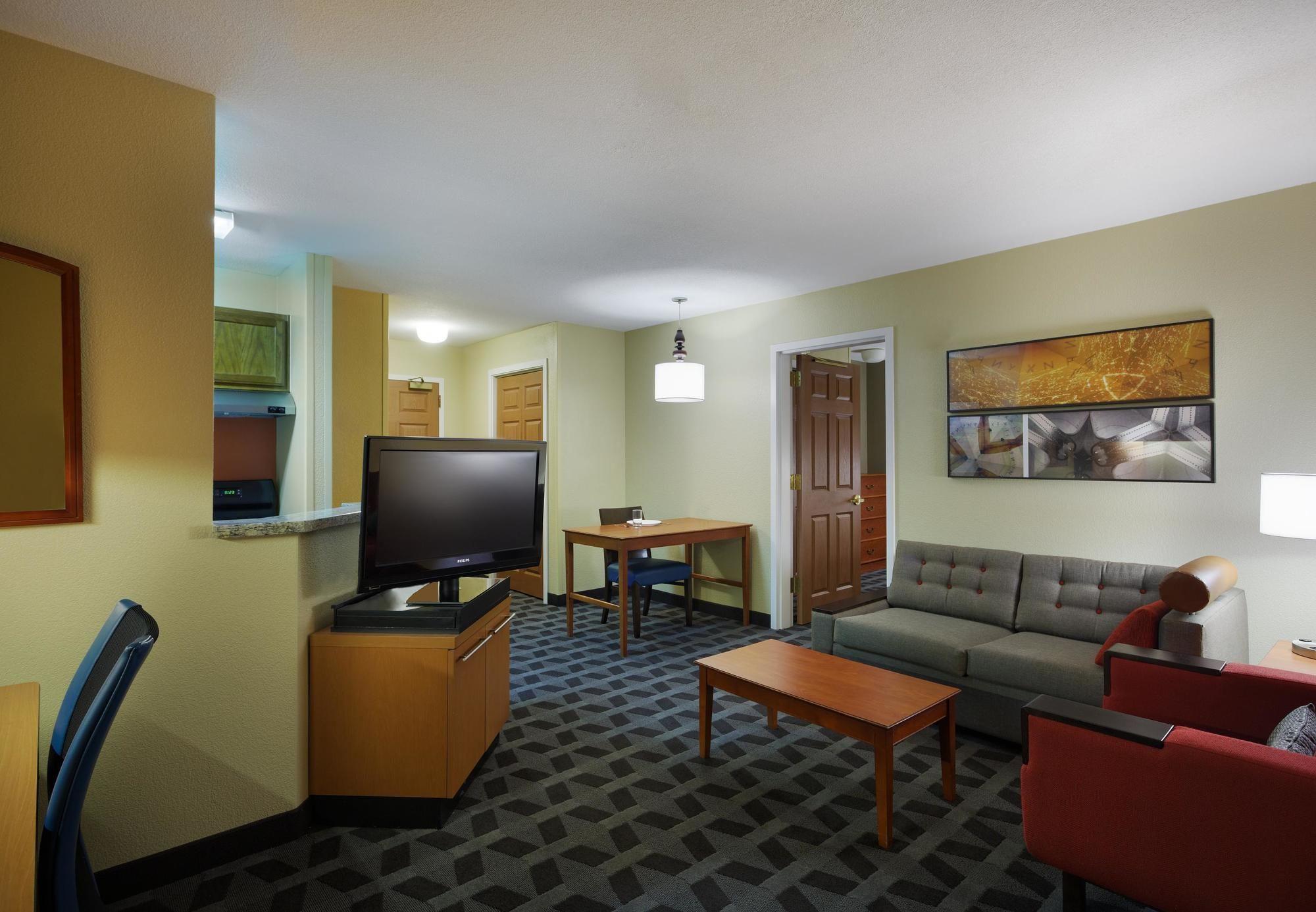 Mainstay Suites Tampa Moffitt-Usf Temple Terrace Exterior foto